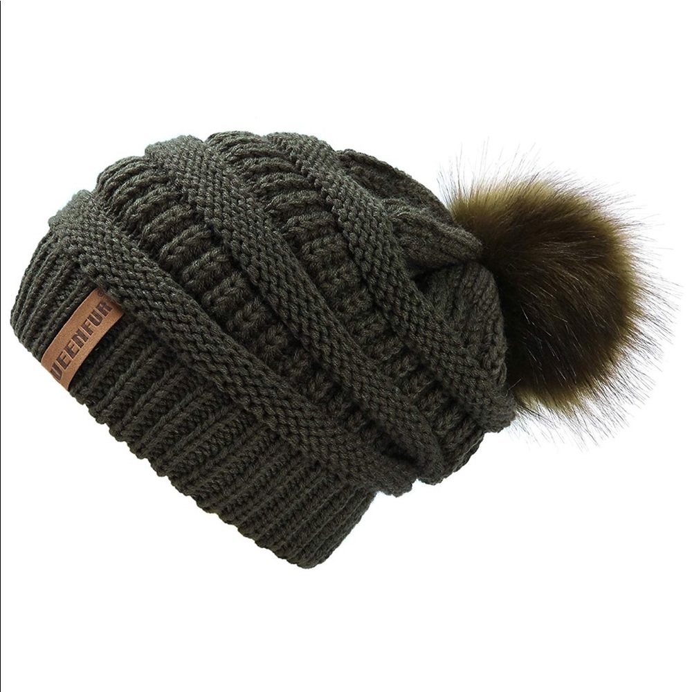 Olive 5⭐️Rated Slouchy PomPom Beanie